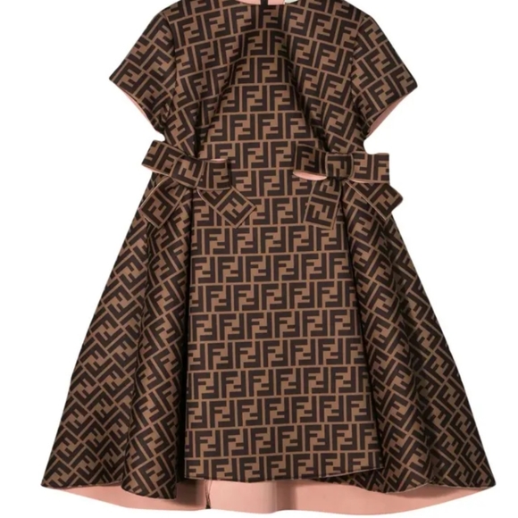 IN SEARCH OF...FENDI LOGO DRESS - Picture 4 of 4